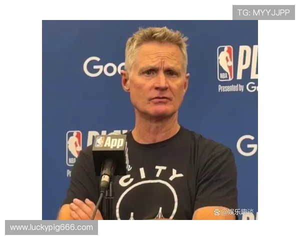 库里挥巾大笑 科尔治军显高明