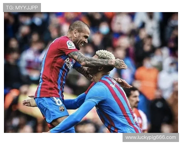 反种族标语下行纳粹礼皇马驱逐